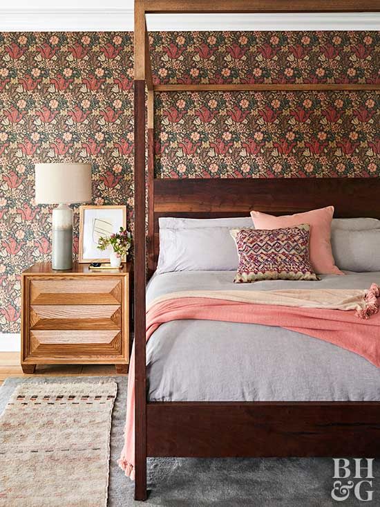 Better Homes and Gardens image of Hilary duff bedroom with wallpaper