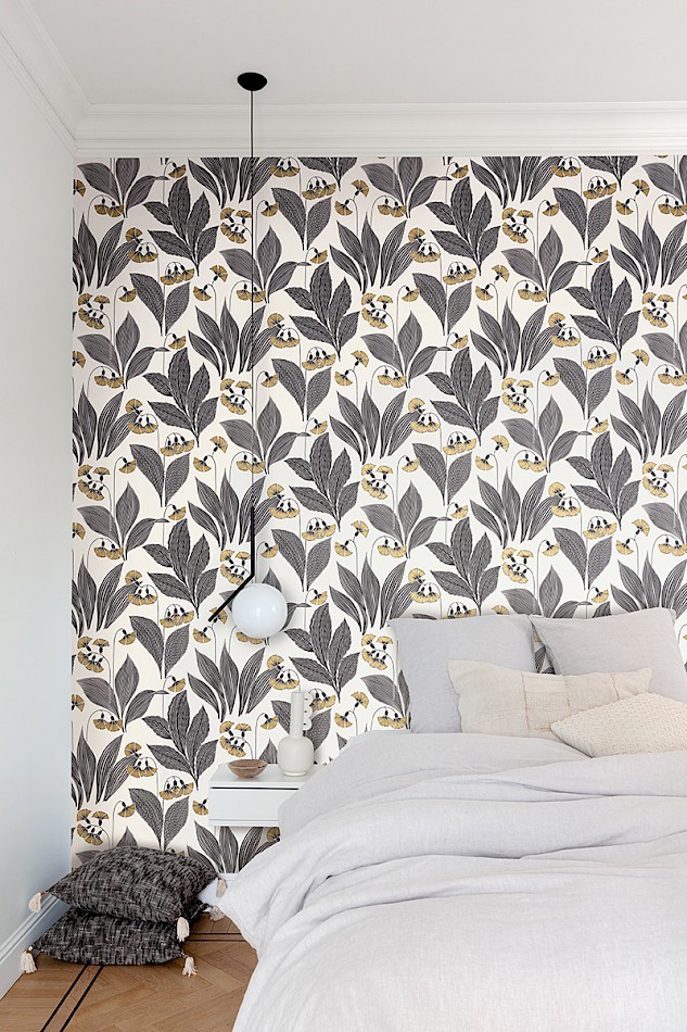 Khroma Dandelion wallpaper in monochrome colours in a bedroom